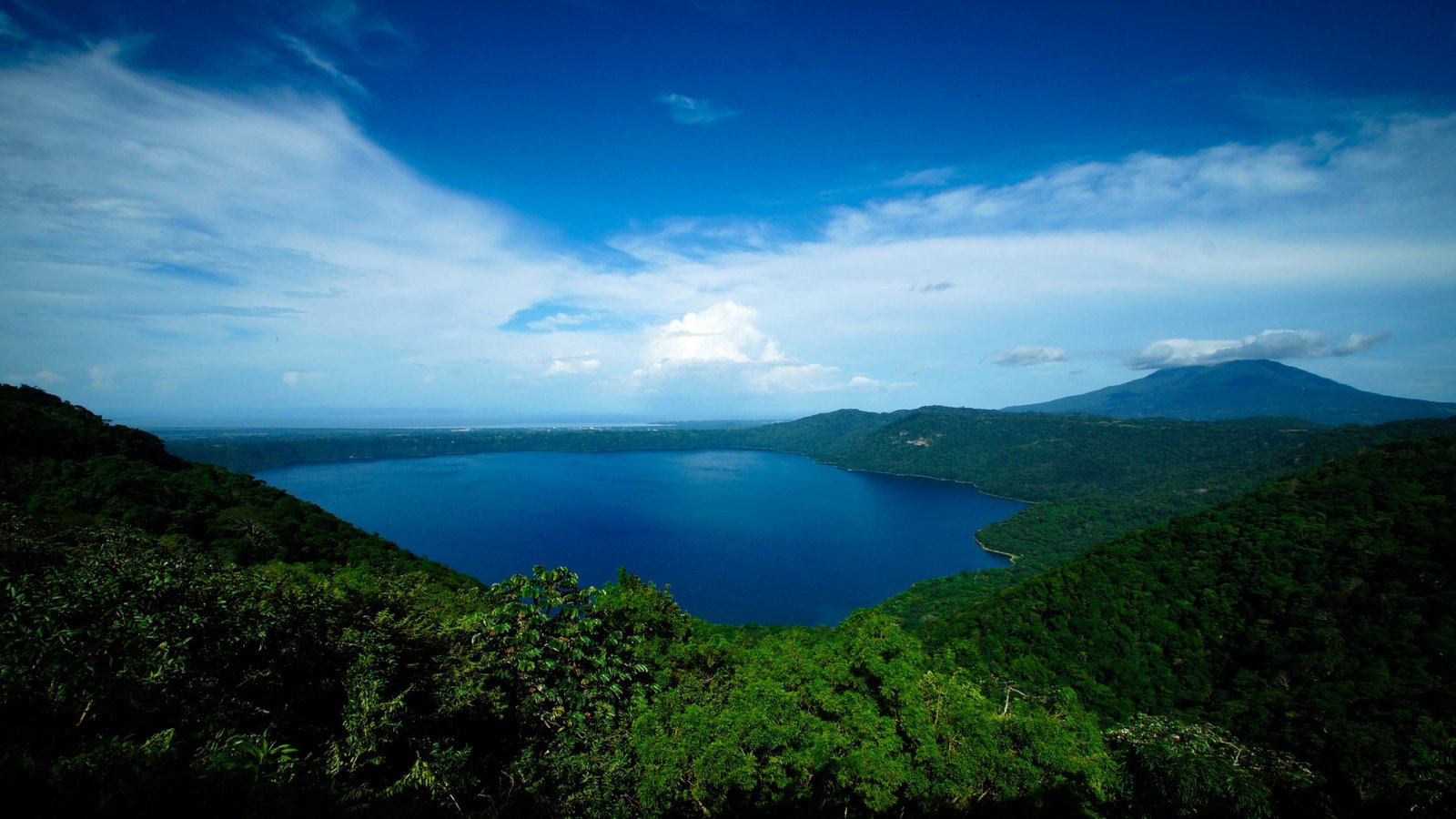 Laguna Apoyo couleurs et vue à couper le souffle ! Terra Nicaragua